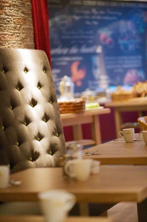 Courtyard By Marriott Berlin Teltow Hotel Bagian luar foto