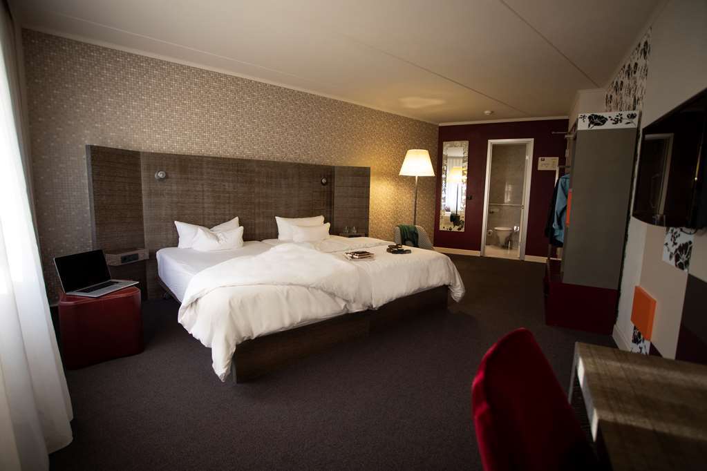 Courtyard By Marriott Berlin Teltow Hotel Ruang foto