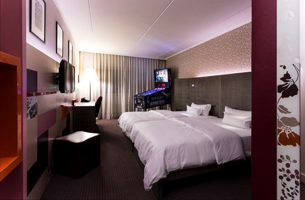 Courtyard By Marriott Berlin Teltow Hotel Ruang foto