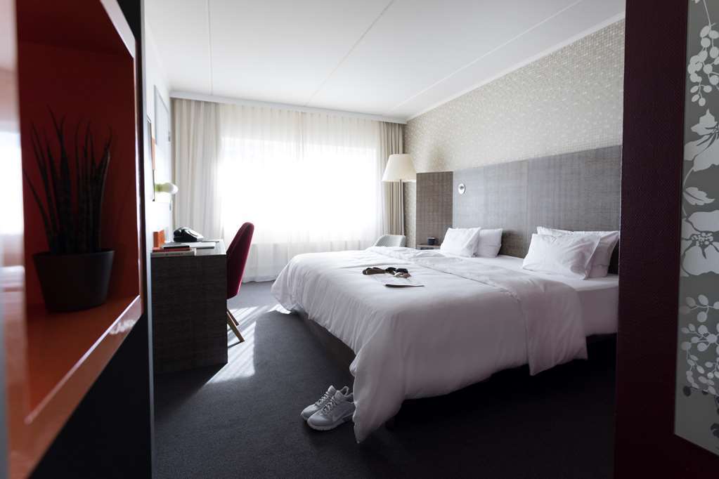 Courtyard By Marriott Berlin Teltow Hotel Ruang foto